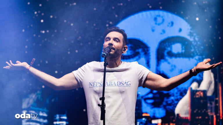 unlu-funk-grubuna-tisort-soku-festivalden-kovuldular-4hqWTHYB.jpg